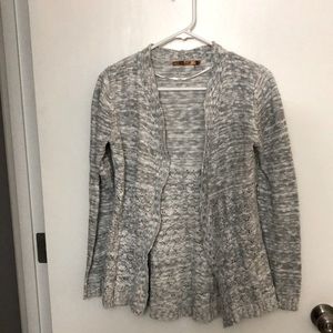 Women’s Belldini Sweater Sz Medium